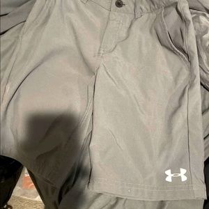 Size 10 boys gray under Armor golf shorts